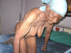 BBW chubby Granny with big boobs (02)