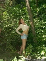 Teen blonde posing naked outdoor