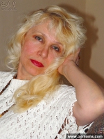 Blonde mom masturbates using her dildo surrogate lover