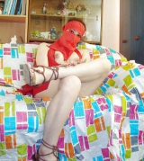 Red Niqabi