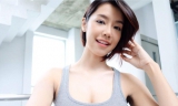 Short hair hottie