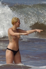 Miley Cyrus in a bikini in Hawaii
