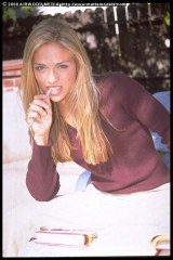 nude modeling for money