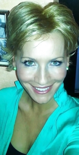 Give Huge Load For This Hot Mature