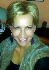 Give Huge Load For This Hot Mature