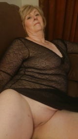 birmingham grandmother karen shows tits and cunt
