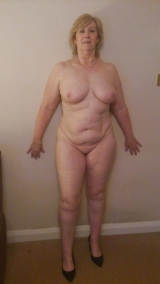 birmingham grandmother karen shows tits and cunt