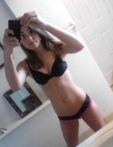 Slim brunette teen - naked selfshot gallery