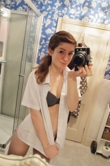 Redhead teen hottie - private bathroom selfie snaps