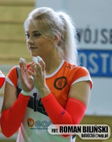 a hot player girl show