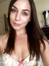 Hot Brunette wanna be model - nude teen selfies