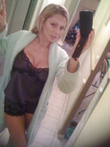 Blonde hot milf phone selfies - 30 something gym milf selfsh
