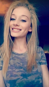 Cute skinny teen selfies - amateur selfshot blonde girl