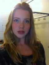 Gorgeous teen girl nude selfies - sharing her private tub an
