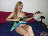 GUITAR PUSSY