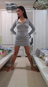 Sheraine Pornstar Hottest Pose In Gray Dress