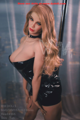 Blonde Fitness Mature with huge boobs and big butts