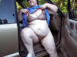 granny shows pussy