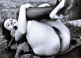 How beautiful and desirable these amazing women are. Retro.