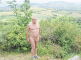 Balade nudiste dans la nature