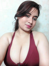 Paki GF Loves to Click some HOT Selies for Her BF