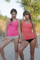 Hot Lesbians Photos