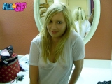This teen girlfriend adores