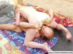 Cake on the bodies - N
