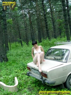 Pissing in the woods - N