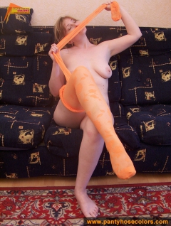 Orange pantyhose on MILF legs - N