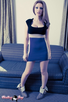 Couch Slut - N