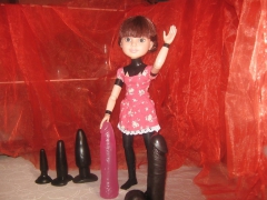 Katy Goes Latex - N