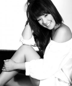 Nela Panghy-Lee - N