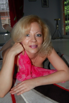 Supersexy und reife Blonde - Part 1 - N