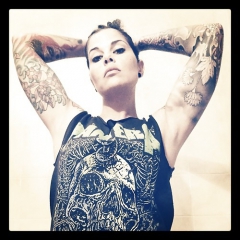 Body Art 8! - N