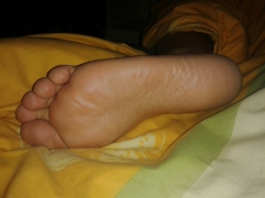 GIRLFRIEND WRINKLED SOLES AND MY DICK - N