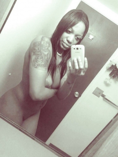 Ebony Sandra - N