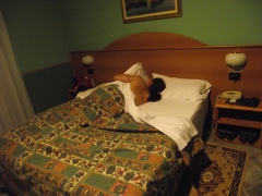 my in hotel - N