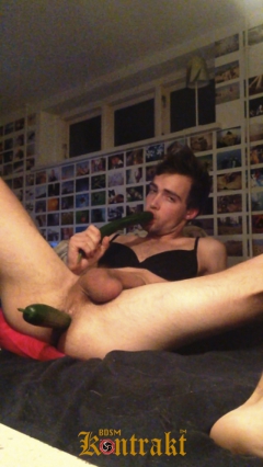 Danish Young Boy - Frederik (BDSM Kontakt - TM) - N