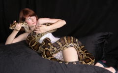 Snakey Girls - N