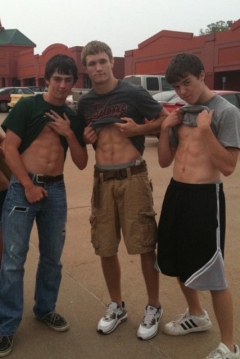 College Lads 2 - N