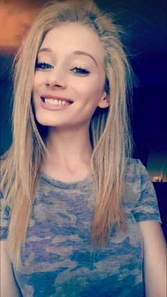Cute skinny teen selfies - amateur selfshot blonde girl - N