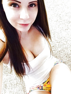 Tight chav teen selfies - check out the body on this slut - N