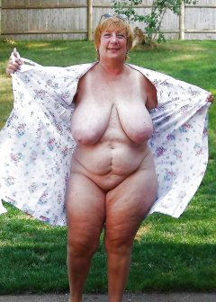 granny shows pussy - N