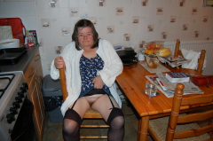 granny shows pussy - N