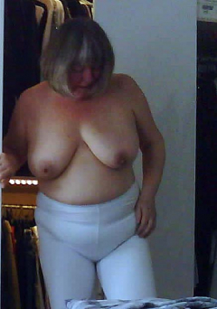 Topless in Jeans 5 - N