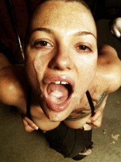 Cum Full Mouth - N
