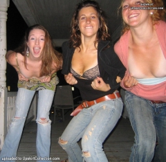 Public Boobs 2 - N