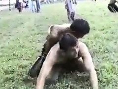 turkish-wrestlers-outdoor-muscle-showdown