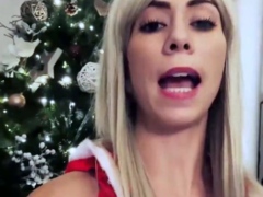 Cute Blonde Masturbates on Webcam with Toy